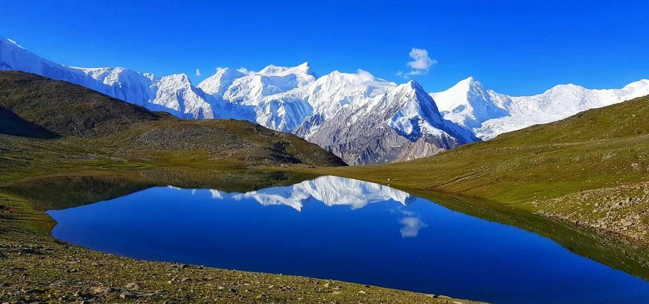 rush lake trek pakistan