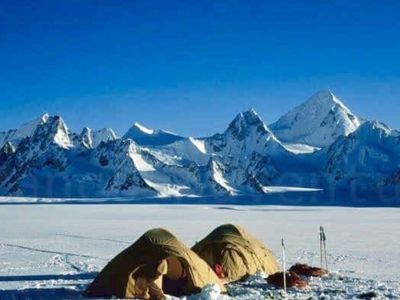 snow lake trek pakistan